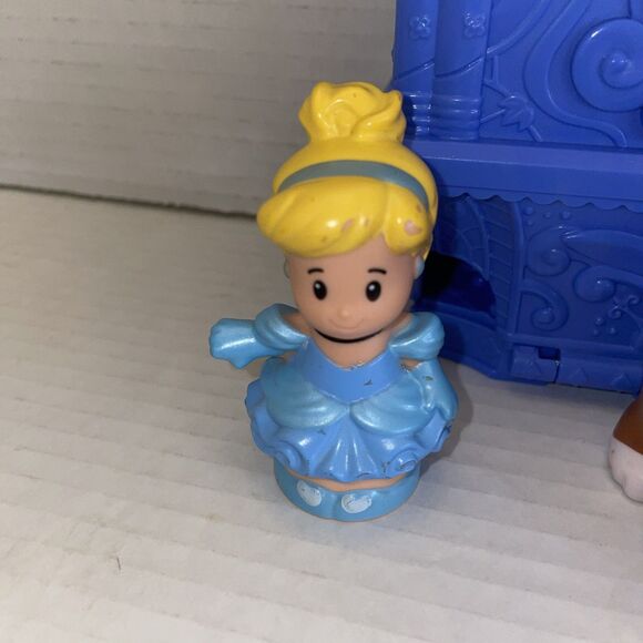 Little People Disney Princess Cinderella On-the-Go Playset with 3 Figures Lot - Picture 2 of 13